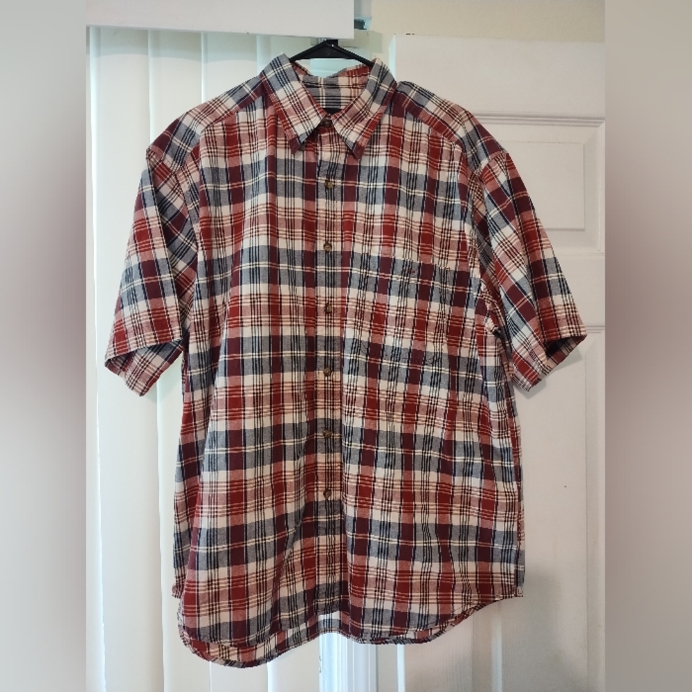 Eddie Bauer Men's Large Short Sleeve Button Down Shirt Cotton